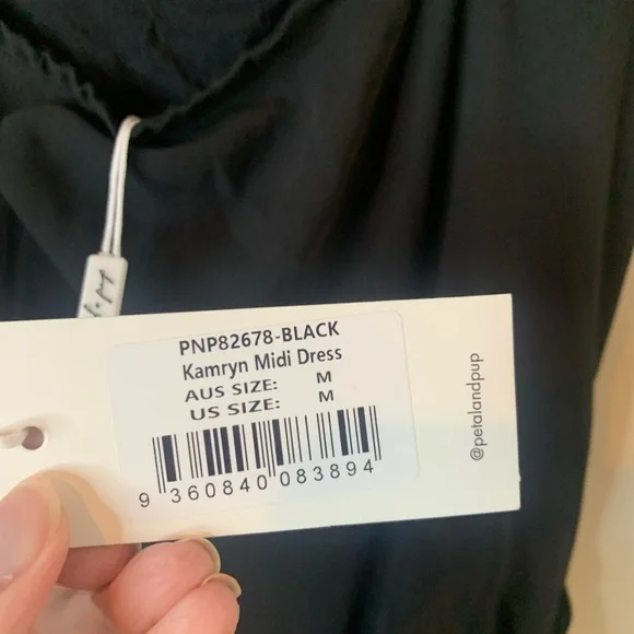 Petal and Pup Black Kamryn Maxi Dress - Picture 11 of 16